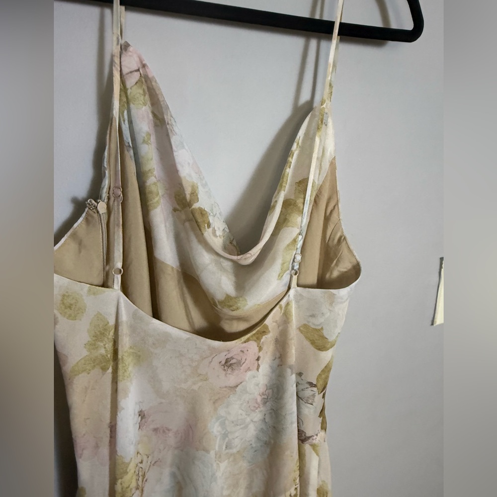 WAYF soft color light-weight flower printed dress size L - Picture 6 of 11